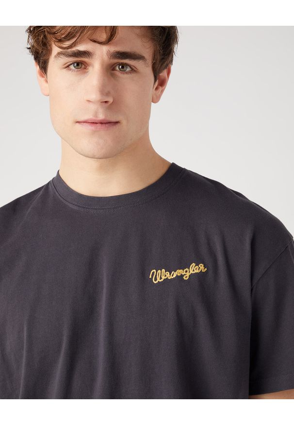 Wrangler - MESKA KOSZULKA WRANGLER SLOGAN TEE FADED BLACK 112341193