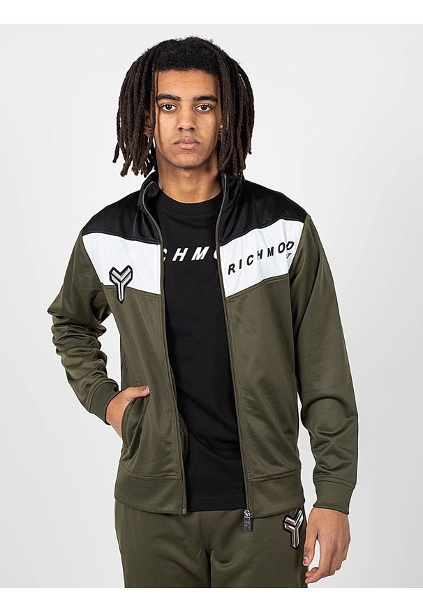 John Richmond - Richmond Sport Bluza | UMA22067FE | Mężczyzna | Czarny, Biały, Khaki. Okazja: na co dzień. Typ kołnierza: kołnierzyk stójkowy. Kolor: czarny, biały, brązowy, wielokolorowy. Materiał: poliester. Wzór: nadruk. Styl: sportowy