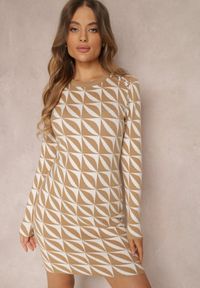 Renee - Biało-Beżowa Sukienka Dzianinowa w Geometryczny Wzór Chlaria. Kolor: beżowy. Materiał: dzianina. Wzór: geometria. Typ sukienki: dopasowane. Styl: elegancki. Długość: mini #5