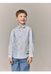 Reserved - Bawełniana koszula w paski - jasnoniebieski. Kolor: niebieski. Materiał: bawełna. Wzór: paski #1