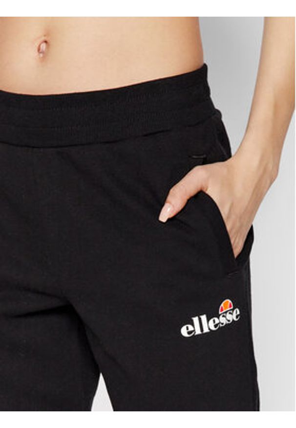 Ellesse Spodnie dresowe Hallouli SGK13652 Czarny Regular Fit. Kolor: czarny. Materiał: dresówka, bawełna