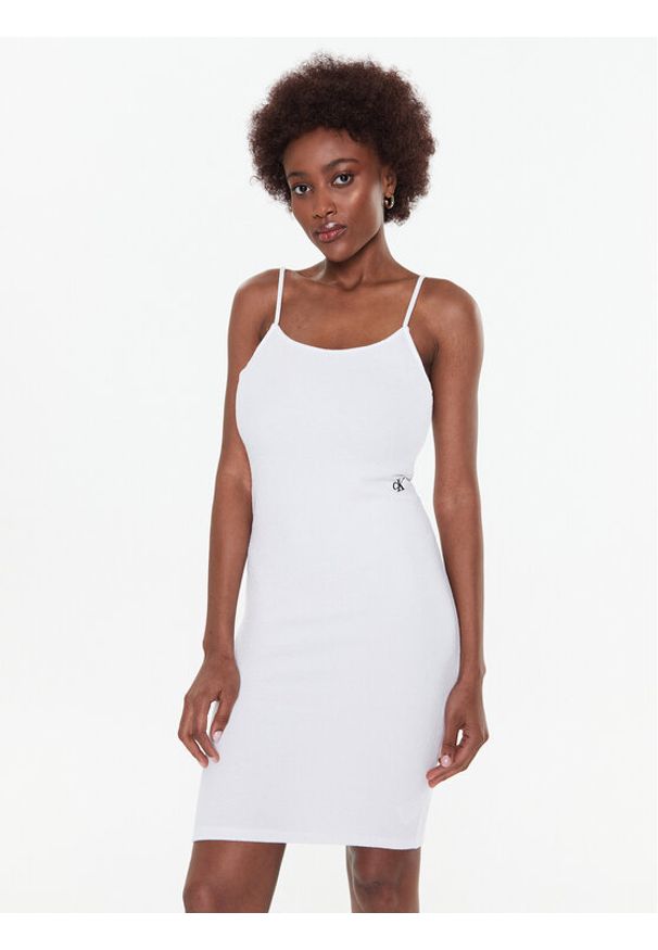 Calvin Klein Jeans Sukienka codzienna J20J221149 Biały Slim Fit. Okazja: na co dzień. Kolor: biały. Materiał: syntetyk. Typ sukienki: proste. Styl: casual