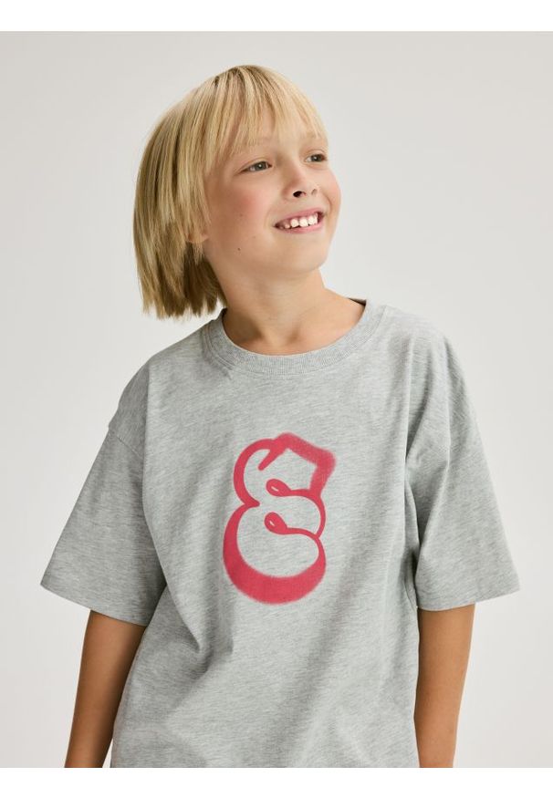 Reserved - Bawełniany t-shirt oversize - jasnoszary. Kolor: szary. Materiał: bawełna