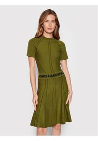 Karl Lagerfeld - KARL LAGERFELD Sukienka dzianinowa Logo 221W2050 Zielony Slim Fit. Typ kołnierza: dekolt w karo. Kolor: zielony. Materiał: dzianina, wiskoza #1
