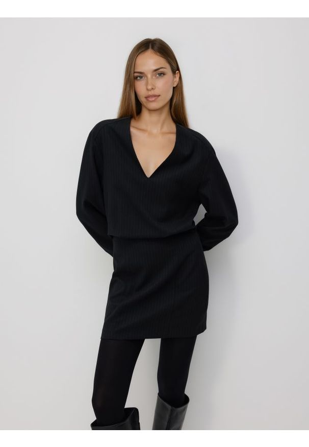 Reserved - Sukienka mini w paski - wielobarwny. Materiał: wiskoza, tkanina. Wzór: paski. Typ sukienki: proste. Długość: mini