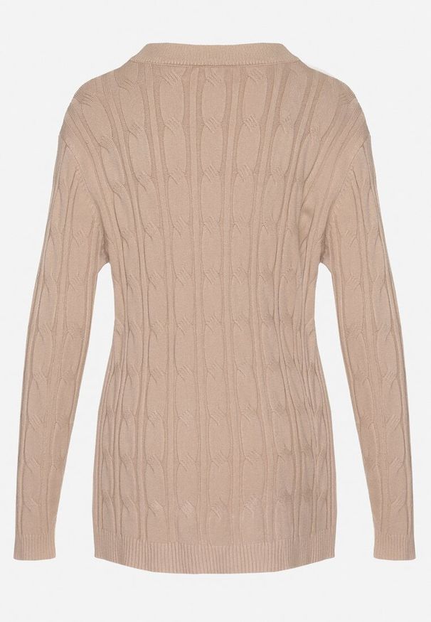 Born2be - Beżowy Sweter z Wiskozą i Ozdobnym Splotem Savria. Kolor: beżowy. Materiał: wiskoza. Wzór: ze splotem. Sezon: zima