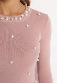 Born2be - Różowy Sweter w Perły i Cyrkonie Stesia. Kolor: różowy. Sezon: jesień, zima #7
