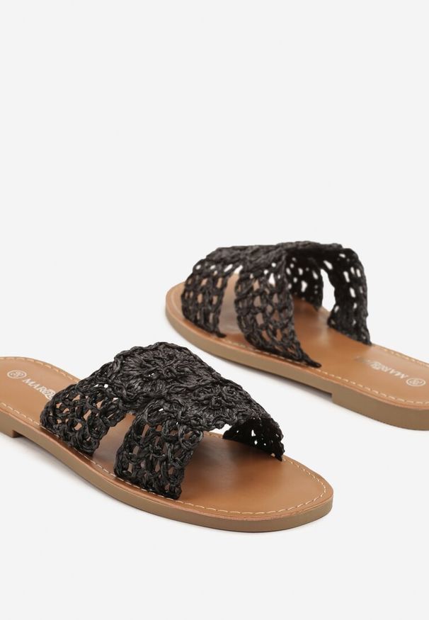 Renee - Czarne Klapki z Plecioną Cholewką Liswia. Okazja: na co dzień, na spacer. Kolor: czarny. Obcas: na obcasie. Styl: boho, casual. Wysokość obcasa: niski