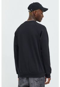 adidas Originals bluza bawełniana męska kolor czarny z aplikacją. Kolor: czarny. Materiał: bawełna. Długość rękawa: raglanowy rękaw. Wzór: aplikacja #6