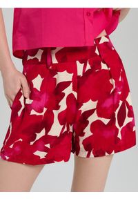 Sinsay - Wiskozowe szorty - wielobarwny. Materiał: wiskoza #1