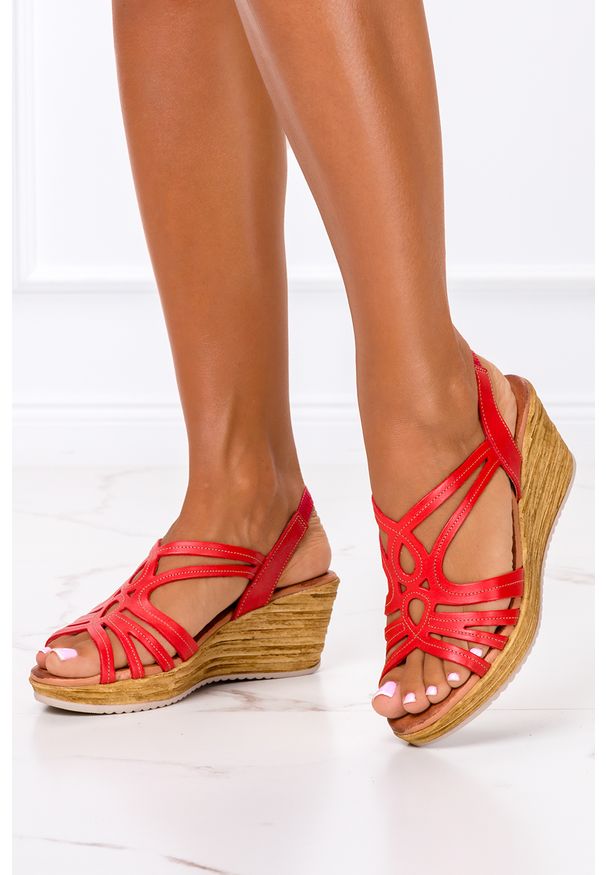 Oh My Sandals - Sandały skórzane na koturnie oh my sandals 3480. Kolor: czerwony. Materiał: skóra. Sezon: lato. Obcas: na koturnie