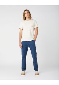 Wrangler - WRANGLER CASEY CHINO MĘSKIE SPODNIE MATERIAŁOWE DARK DENIM W1C050XTG 112141230. Materiał: materiał, denim