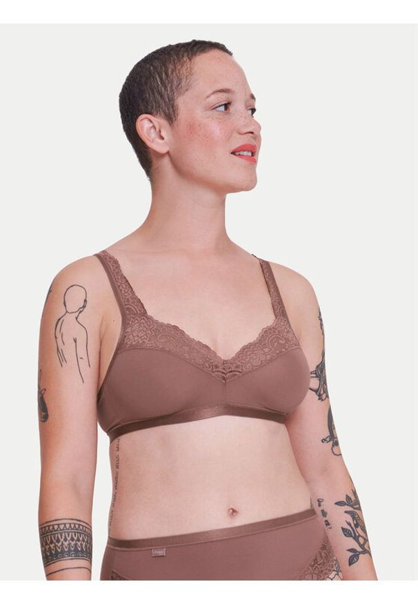Sloggi Biustonosz bezfiszbinowy Romance 10031898 Brązowy. Kolor: brązowy. Materiał: bawełna, syntetyk
