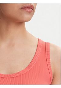 Guess Top W5YP00 KCXJ2 Różowy Regular Fit. Kolor: różowy. Materiał: syntetyk #5