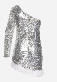 Born2be - Srebrna Asymetryczna Sukienka o Dopasowanym Kroju z Cekinami i Piórami Senathira. Okazja: na imprezę. Kolor: srebrny. Typ sukienki: asymetryczne. Styl: klasyczny, elegancki #3