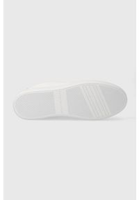 TOMMY HILFIGER - Tommy Hilfiger sneakersy skórzane ESSENTIAL COURT SNEAKER kolor biały FW0FW07427. Nosek buta: okrągły. Zapięcie: sznurówki. Kolor: biały. Materiał: skóra #5