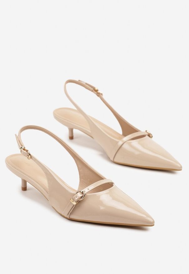 Renee - Ciemnobeżowe Sandały Vices Slingback na Obcasie z Cienkim Paskiem na Nosku Elozira. Okazja: na co dzień. Zapięcie: pasek. Kolor: beżowy. Materiał: len. Sezon: lato. Obcas: na obcasie. Styl: elegancki, casual. Wysokość obcasa: średni