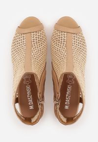 Born2be - Beżowe Plecione Botki na Słupku ze Skórzaną Wkładką i Odkrytą Piętą i Palcami Tesane. Okazja: na co dzień, na randkę. Zapięcie: zamek. Kolor: beżowy. Materiał: skóra. Obcas: na słupku. Styl: casual, elegancki #6