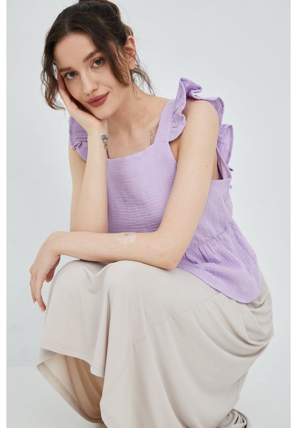 Vero Moda bluzka bawełniana damska kolor fioletowy gładka. Okazja: na co dzień. Kolor: fioletowy. Materiał: bawełna. Wzór: gładki. Styl: casual