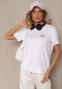 Renee - Biały T-shirt Basic z Małym Nadrukiem Tenmira. Okazja: na co dzień. Kolor: biały. Wzór: nadruk. Styl: casual #3