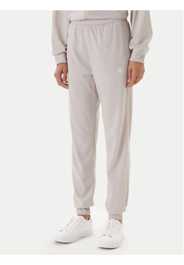 Adidas - adidas Dres Essentials Feel Cozy JX0515 Beżowy Regular Fit. Kolor: beżowy. Materiał: syntetyk