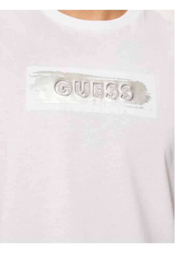 Guess T-Shirt M4BI61 K9RM1 Biały Slim Fit. Kolor: biały. Materiał: bawełna