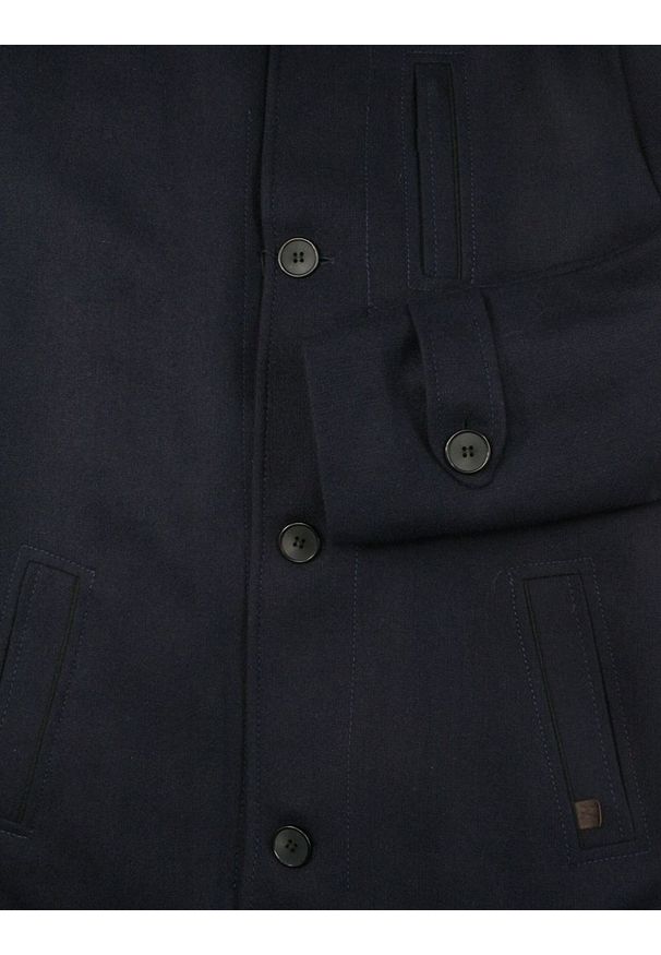 Kurtka Granatowa Elegancka, Wełniana, z Odpinanym Kołnierzem, Jesienno-Zimowa -JaniMen. Kolor: niebieski. Materiał: wełna. Sezon: jesień, zima. Styl: elegancki