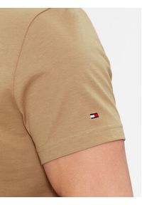 TOMMY HILFIGER - Tommy Hilfiger T-Shirt Logo MW0MW11797 Beżowy Slim Fit. Kolor: beżowy. Materiał: bawełna #4
