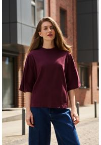 MOODO - T-shirt oversize burgundowy. Kolor: czerwony. Materiał: bawełna #1