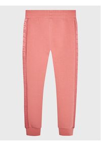Guess Spodnie dresowe J2YQ24 FL03S Różowy Regular Fit. Kolor: różowy. Materiał: syntetyk #3