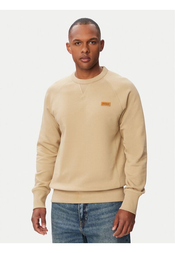 Hugo - HUGO Bluza Nevacrew 50564038 Beżowy Regular Fit. Kolor: beżowy. Materiał: bawełna