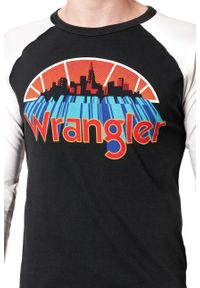 Wrangler - LONGSLEEVE WRANGLER RAGLAN GRAPHIC TEE JET SET W7B80FKOJ 112131551. Długość rękawa: długi rękaw. Wzór: nadruk #4