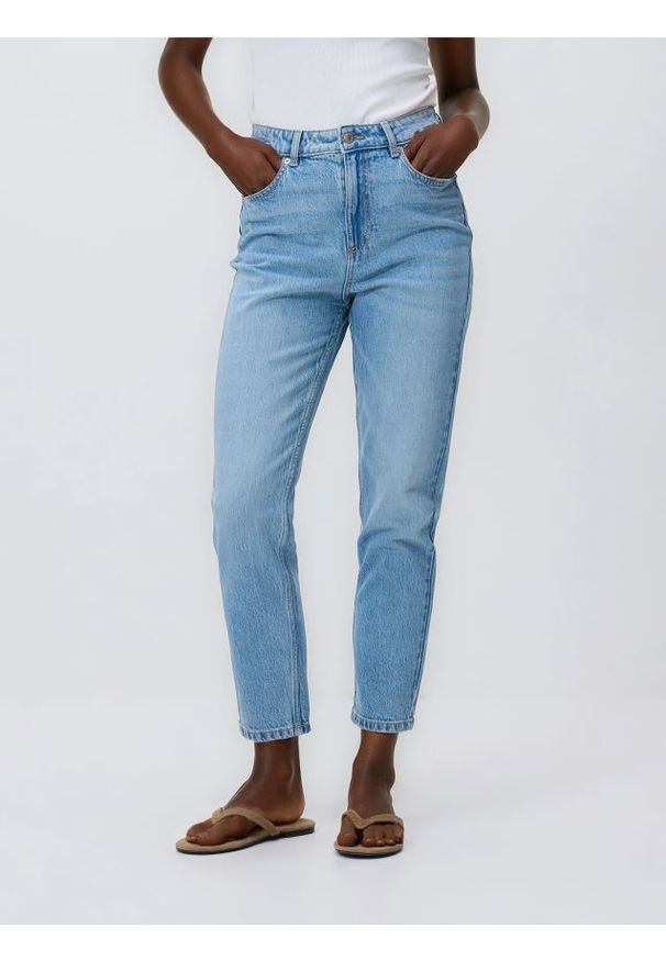 Reserved - Jeansy mom fit - niebieski. Kolor: niebieski