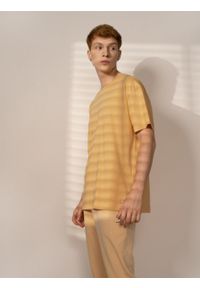 outhorn - T-shirt oversize z nadrukiem męski - żółty. Okazja: na co dzień. Kolor: żółty. Materiał: bawełna, jersey. Wzór: nadruk. Styl: casual #10