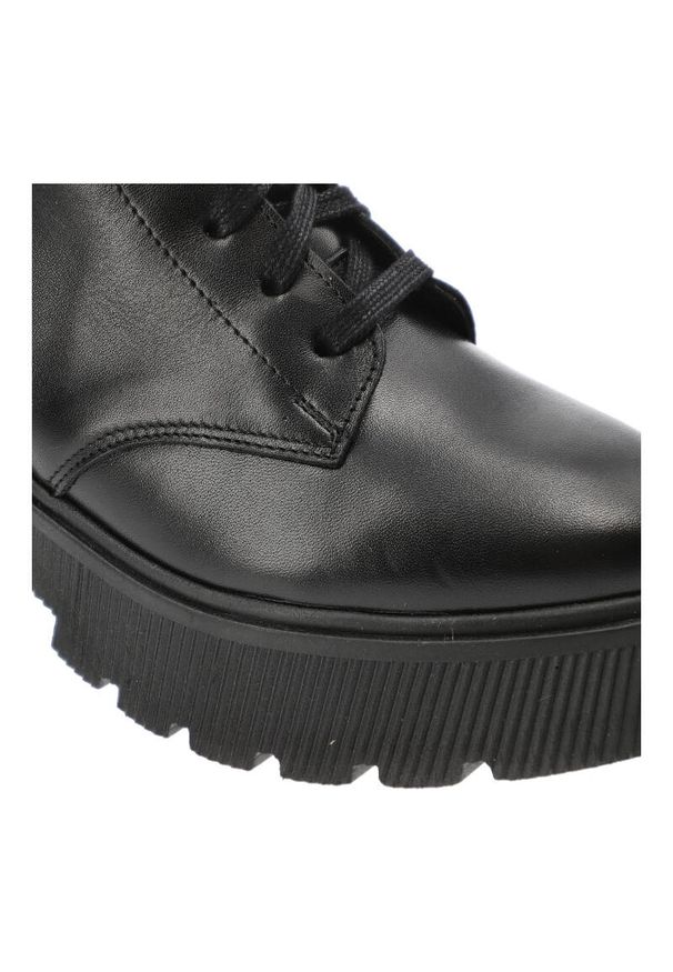 Czarne Botki Armodo Damskie Buty Na Obcasie. Kolor: czarny. Materiał: skóra, materiał. Obcas: na obcasie. Styl: elegancki. Wysokość obcasa: średni