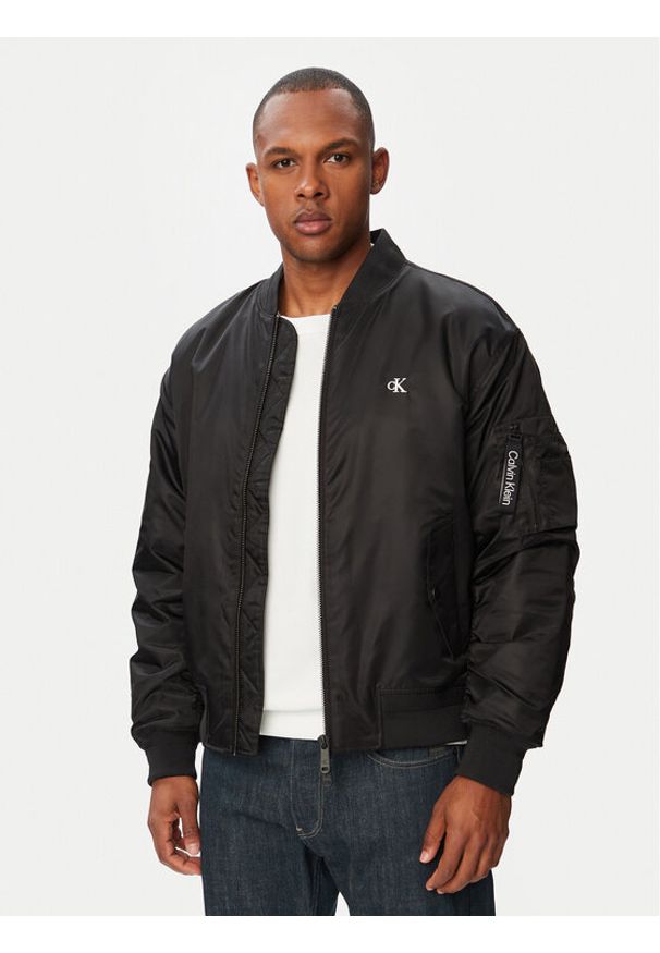 Calvin Klein Jeans Kurtka bomber LV04RG505G Czarny Regular Fit. Kolor: czarny. Materiał: syntetyk