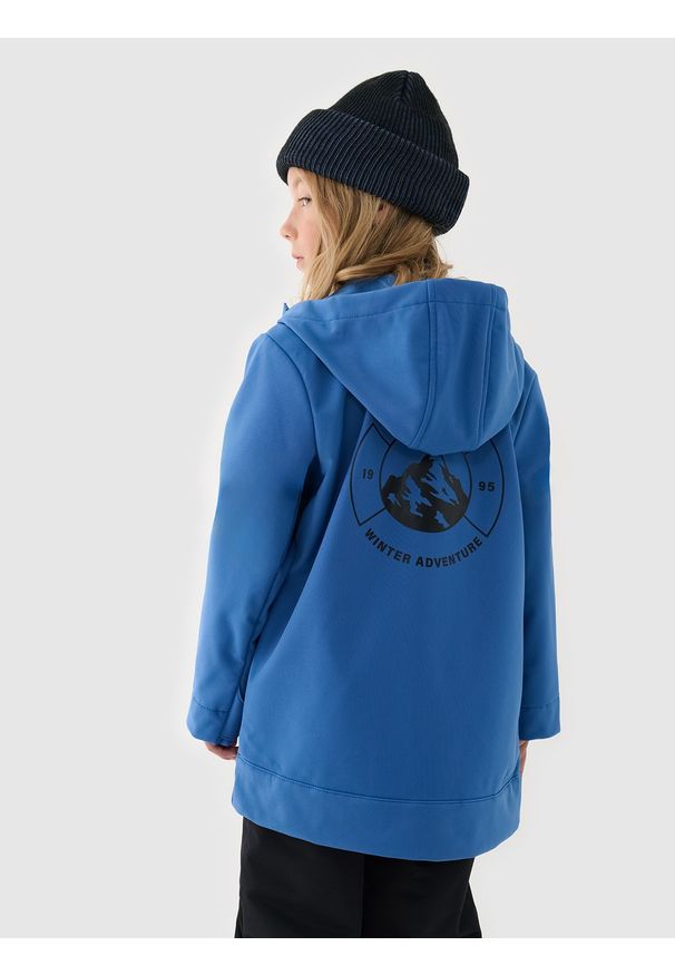 4f - 4F Kurtka snowboardowa softshell wiatroodporna membrana NeoDry 5000 chłopięca - granatowa 164 (13-14 lat). Okazja: na co dzień. Typ kołnierza: kaptur. Kolor: niebieski. Materiał: softshell. Technologia: Windstopper. Sezon: lato, zima. Styl: klasyczny, sportowy, casual. Sport: snowboard