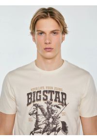 Big-Star - Koszulka męska z linii Authentic z nadrukiem perłowa Patter 103. Okazja: na co dzień. Kolor: kremowy. Materiał: dzianina, jeans, materiał. Wzór: nadruk. Styl: casual, klasyczny #7