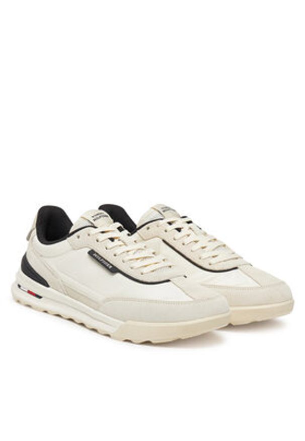 TOMMY HILFIGER - Tommy Hilfiger Sneakersy Retro Runner Nylon Mix FM0FM05523 Écru. Materiał: zamsz, skóra