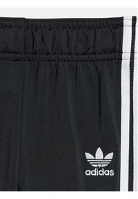 Adidas - adidas Dres adicolor SST IX7622 Czarny Regular Fit. Kolor: czarny. Materiał: syntetyk #3