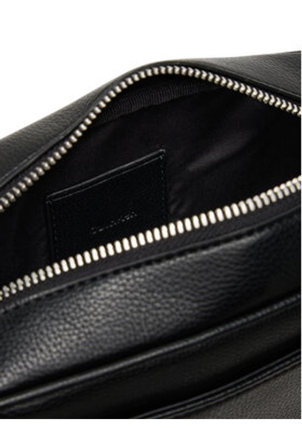 Calvin Klein Saszetka Cargo Camera Bag LV04D3129G Czarny. Kolor: czarny. Materiał: skóra