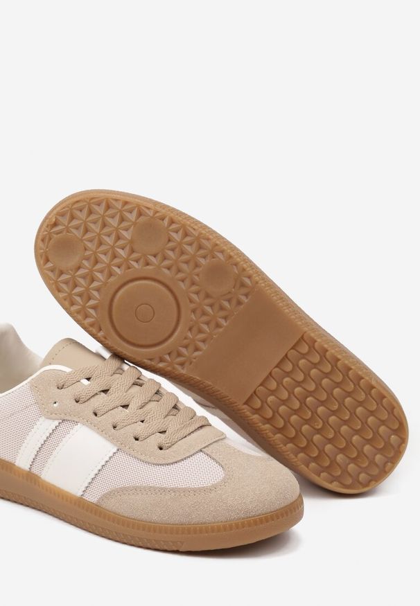 Renee - Ciemnobeżowe Sneakersy na Kauczukowej Podeszwie Ozdobione Paskami Emidi. Okazja: na co dzień. Zapięcie: pasek. Kolor: beżowy. Materiał: kauczuk. Wzór: aplikacja. Obcas: na obcasie. Wysokość obcasa: niski