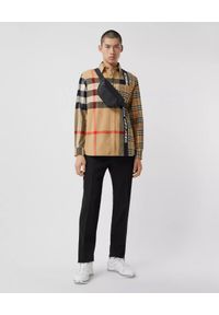 Burberry - BURBERRY - Beżowa koszula z motywem patchwork. Kolor: brązowy. Materiał: jeans, materiał. Długość rękawa: długi rękaw. Długość: długie. Wzór: aplikacja, kratka. Styl: klasyczny, elegancki #3