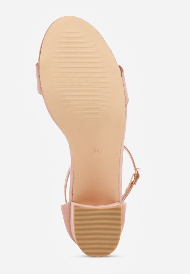 Renee - Jasnoróżowe Basicowe Sandały na Słupku Vices z Paskiem Wokół Kostki Varhira. Okazja: na randkę, na wesele, na ślub cywilny. Zapięcie: pasek. Kolor: różowy. Materiał: satyna. Obcas: na słupku. Styl: elegancki, klasyczny
