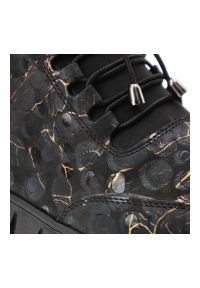 Czarne Botki Artiker Wygodne Obuwie Damskie. Okazja: na co dzień. Kolor: czarny. Materiał: skóra. Szerokość cholewki: normalna. Wzór: nadruk. Styl: casual, sportowy #3