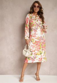 Renee - Biało-Różowa Kopertowa Sukienka z Kwiecistym Printem Aleratoa. Kolor: biały. Materiał: tkanina. Wzór: nadruk. Typ sukienki: kopertowe #1