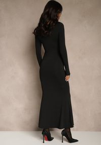 Renee - Czarna Sukienka Koktajlowa z Wiskozą Ozdobiona Metaliczną Aplikacją Refane. Okazja: na randkę, na imprezę. Kolor: czarny. Materiał: wiskoza. Wzór: aplikacja. Sezon: lato. Styl: wizytowy #2