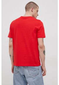 adidas Originals T-shirt bawełniany kolor czerwony z nadrukiem. Okazja: na co dzień. Kolor: czerwony. Materiał: bawełna. Wzór: nadruk. Styl: casual