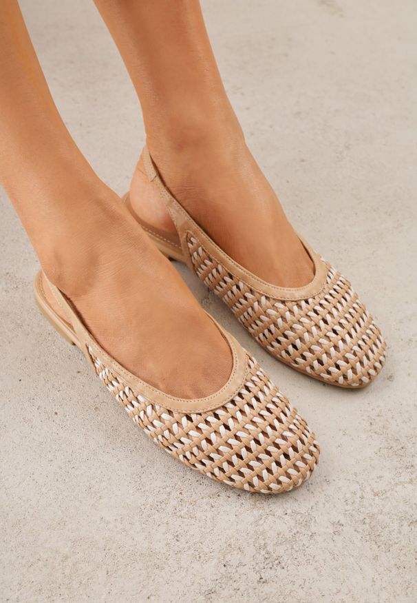 Born2be - Ciemnobeżowe Baleriny z Odkrytą Piętą i Plecioną Cholewką Elledra. Okazja: na co dzień. Kolor: brązowy. Materiał: jeans. Styl: casual, elegancki, boho