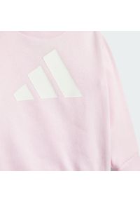 Adidas - Dres Essentials Kids. Kolor: wielokolorowy, biały, różowy. Materiał: dresówka. Styl: sportowy